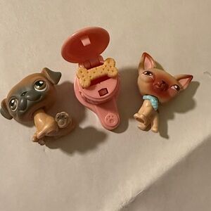 Littlest Pet Shop "Pet Pairs" Rare #1 Chihuahua, #2 Pug Treat Accessories